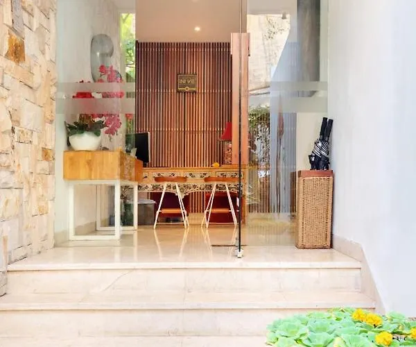 The By Ini Vie Hospitality Villa *