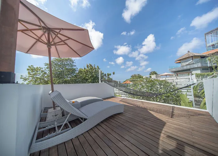 The By Ini Vie Hospitality Villa *