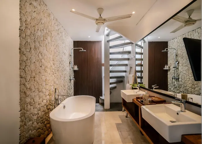 فيلة The By Ini Vie Hospitality جيمباران
