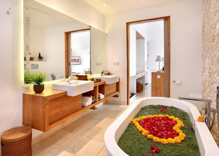 The By Ini Vie Hospitality فيلة جيمباران